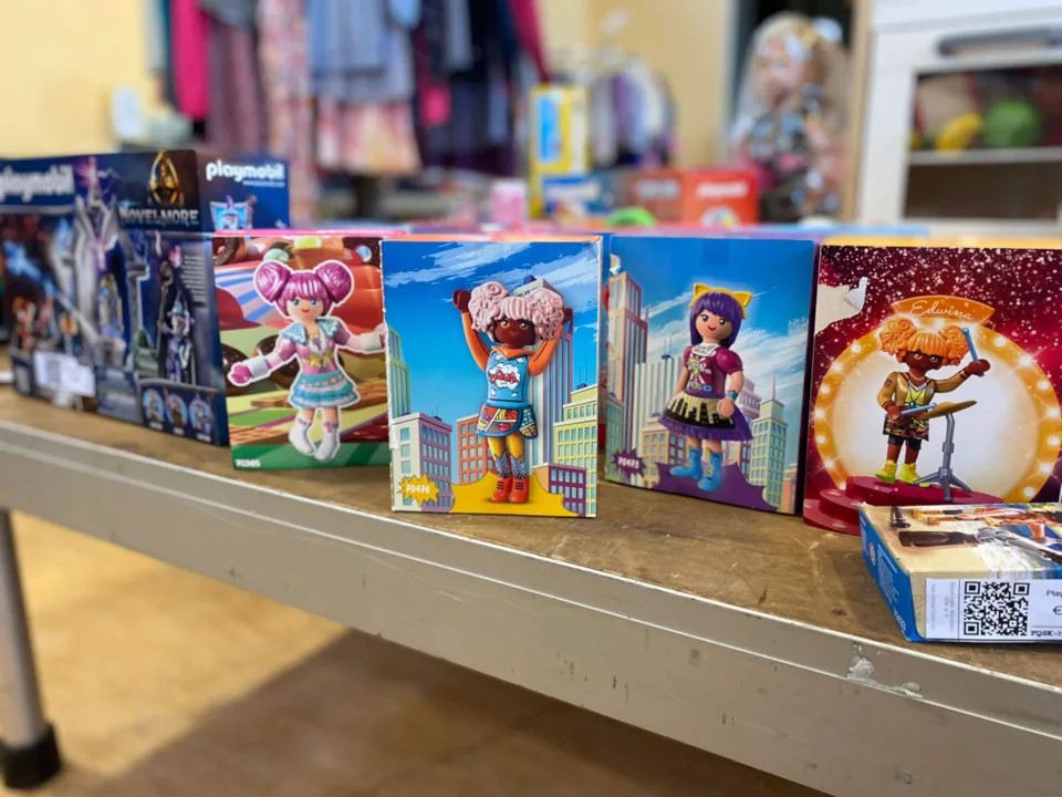 Spielzeug in Originalverpackung